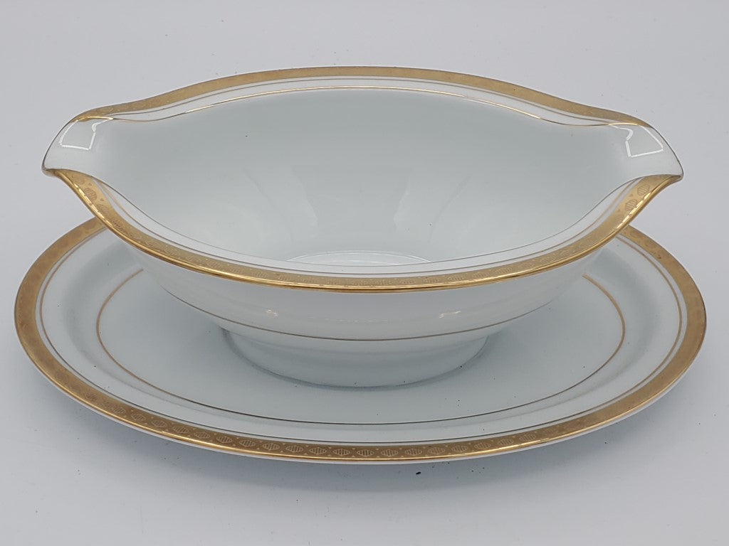 Noritake Richmond Gravy Boat with Attached Underplate LK