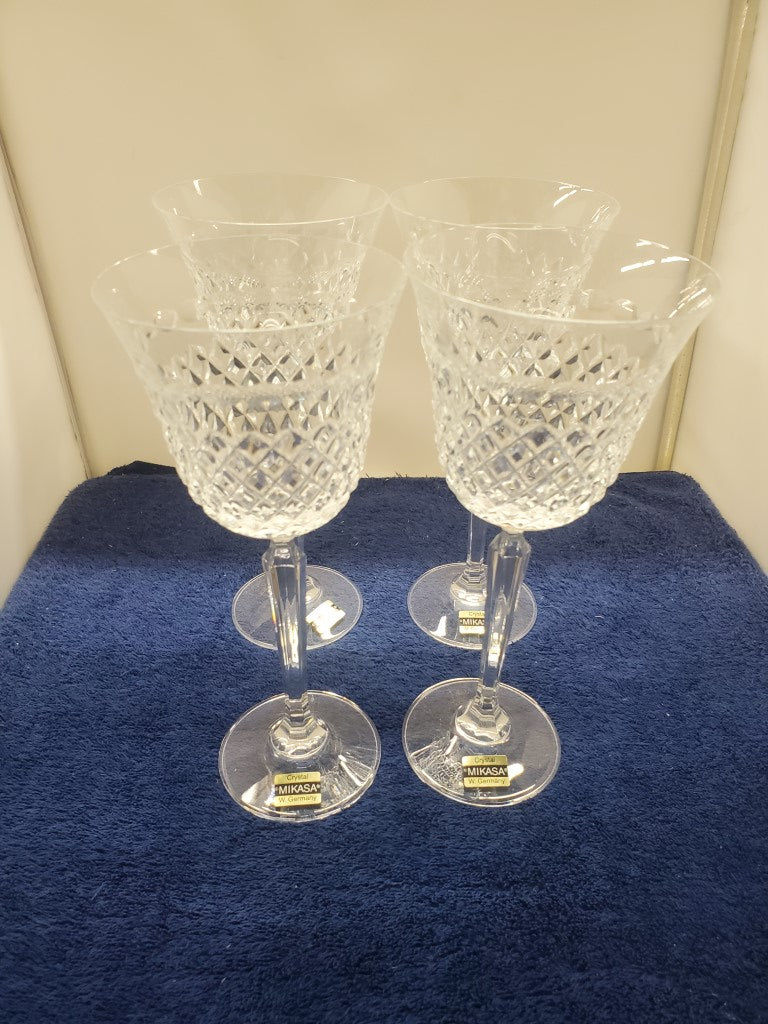 Set of 4 Mikasa Vanderbilt Water Goblets LK