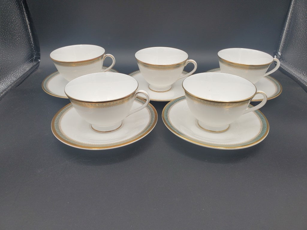Set of 5 Royal Doulton Clarendon Cup & Saucer Sets LK