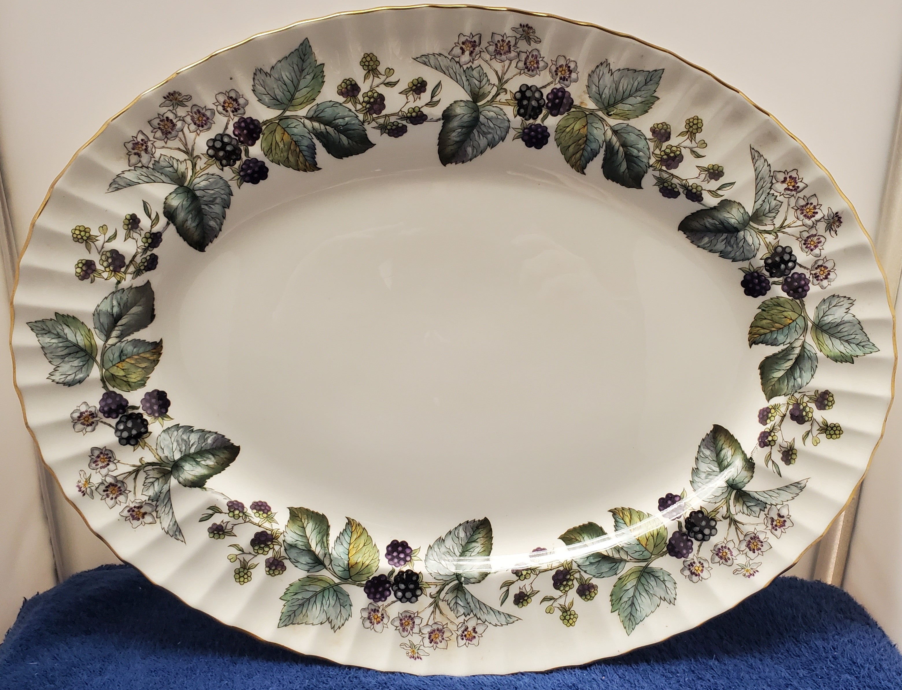 Royal Worcester Lavinia 15" Oval Serving Platter LK –
