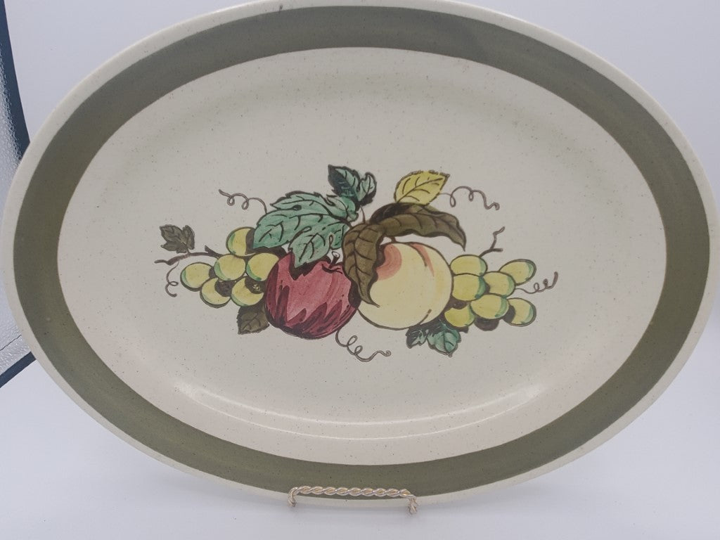 Metlox - Poppytrail - Vernon Provincial Fruit Green 13" Oval Serving Platter LK