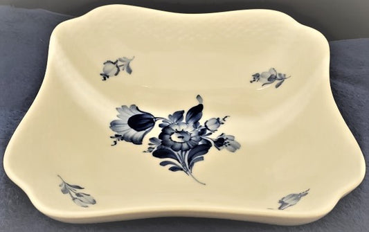 Royal Copenhagen Blue Flowers Braided Square Vegetable Bowl (8063)