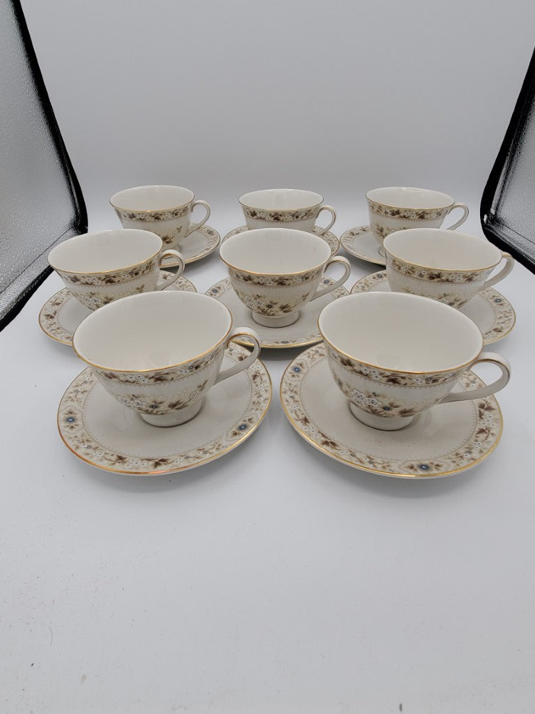 Set of 8 Royal Doulton Mandalay Cup & Saucer Sets LK