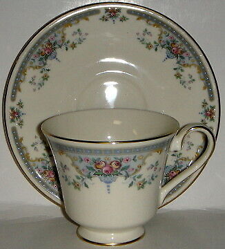 Set of 5 Royal Doulton Juliet Cup & Saucers