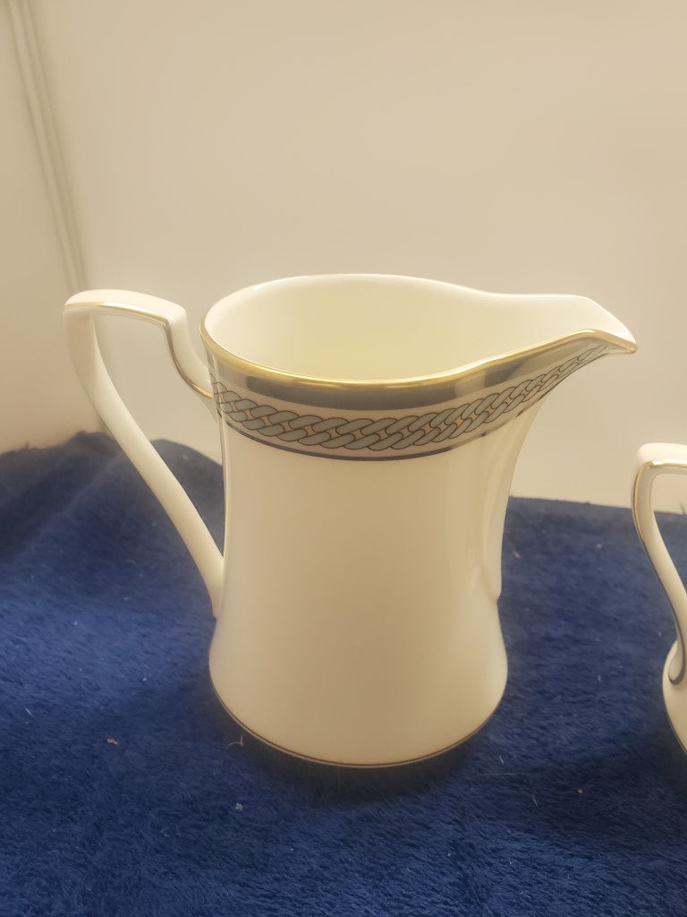 Noritake Queen's Guard Creamer & Sugar Bowl with Lid LK