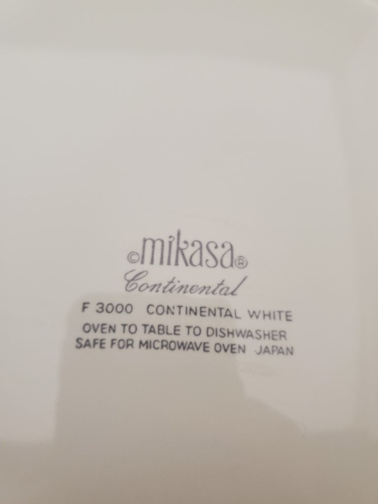 Mikasa Continental White Hostess Set LK
