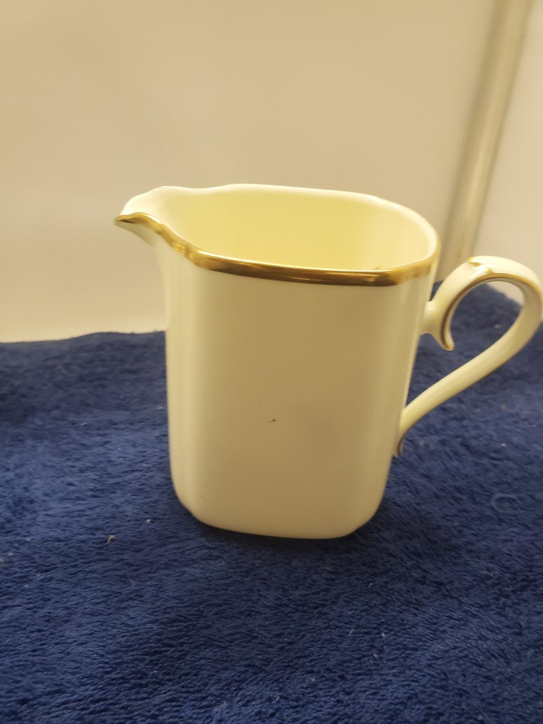 Noritake Troy Creamer & Sugar Bowl with Lid LK