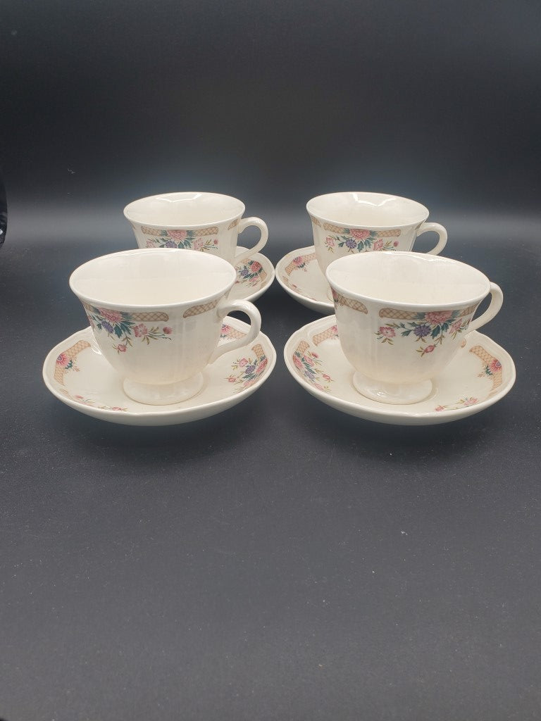 Set of 4 Wedgwood Trellis Flower Cup & Saucer Sets LK
