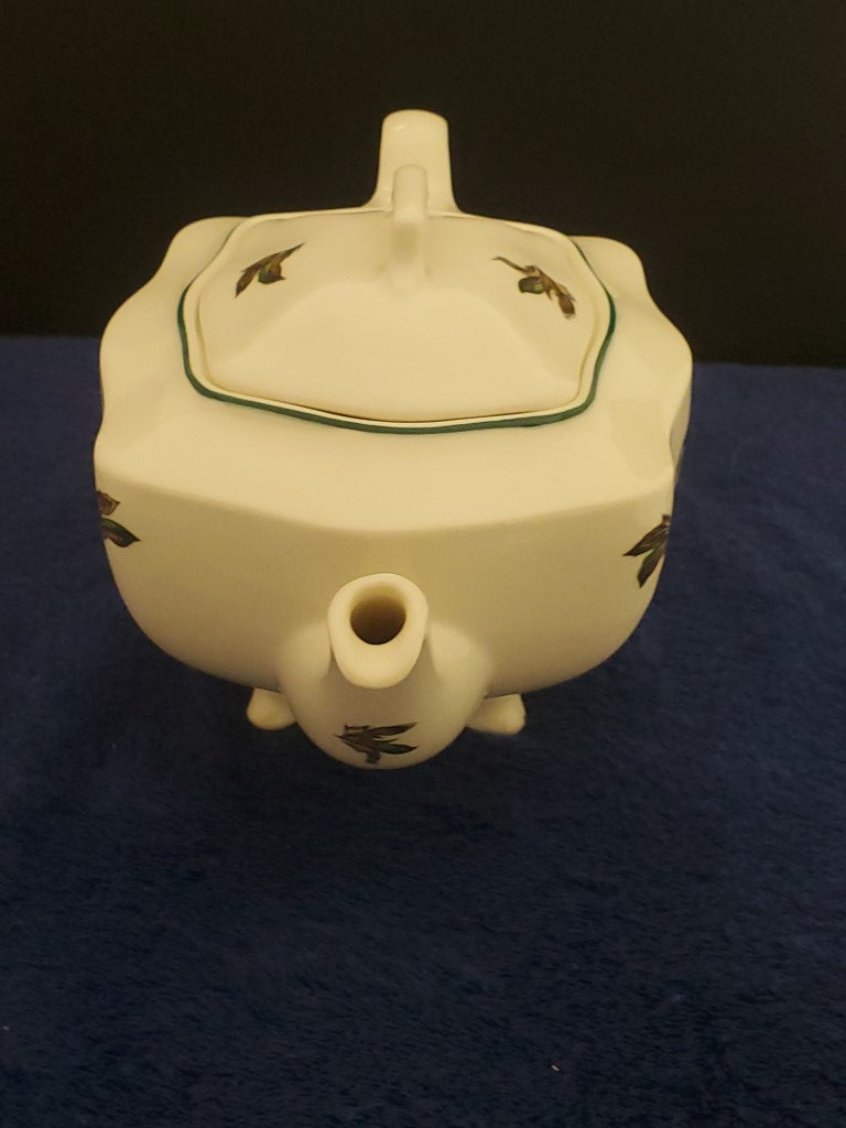 Johnson Brothers Brookshire Teapot & Lid