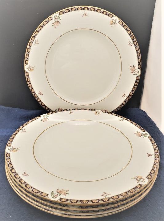 Set of 5 Wedgwood Isis Dinner Plates LK