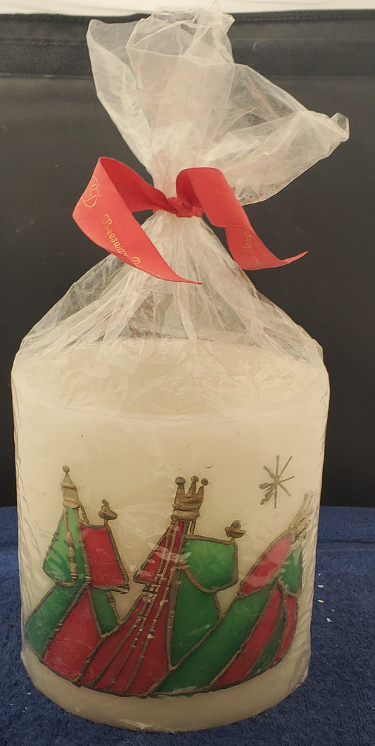 Beeswax Designs Red/Green Round Magi Hurricane Candle