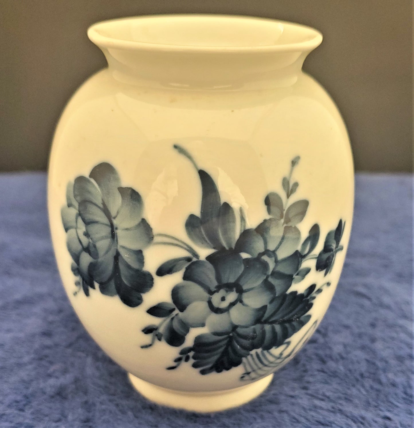 Royal Copenhagen Blue Bouquet Sugar Bowl (No lid) (4725)