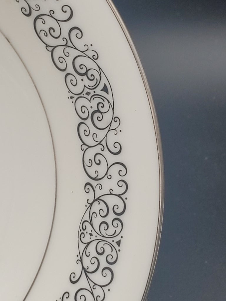 Set of 4 Noritake Hawthorne Fruit Bowls LK