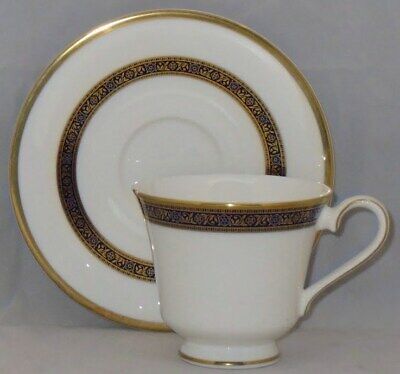 Set of 4 Royal Doulton Harlow Footed Cup & Saucer Sets