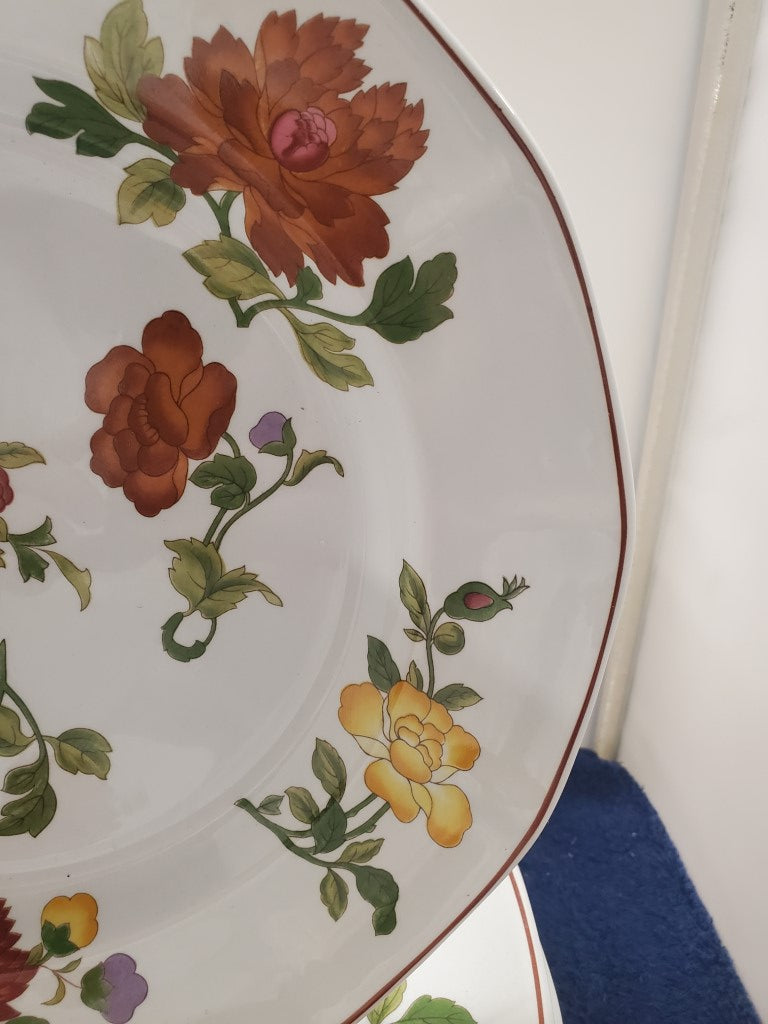 Set of 4 Wedgwood Kimono Dinner Plates LK