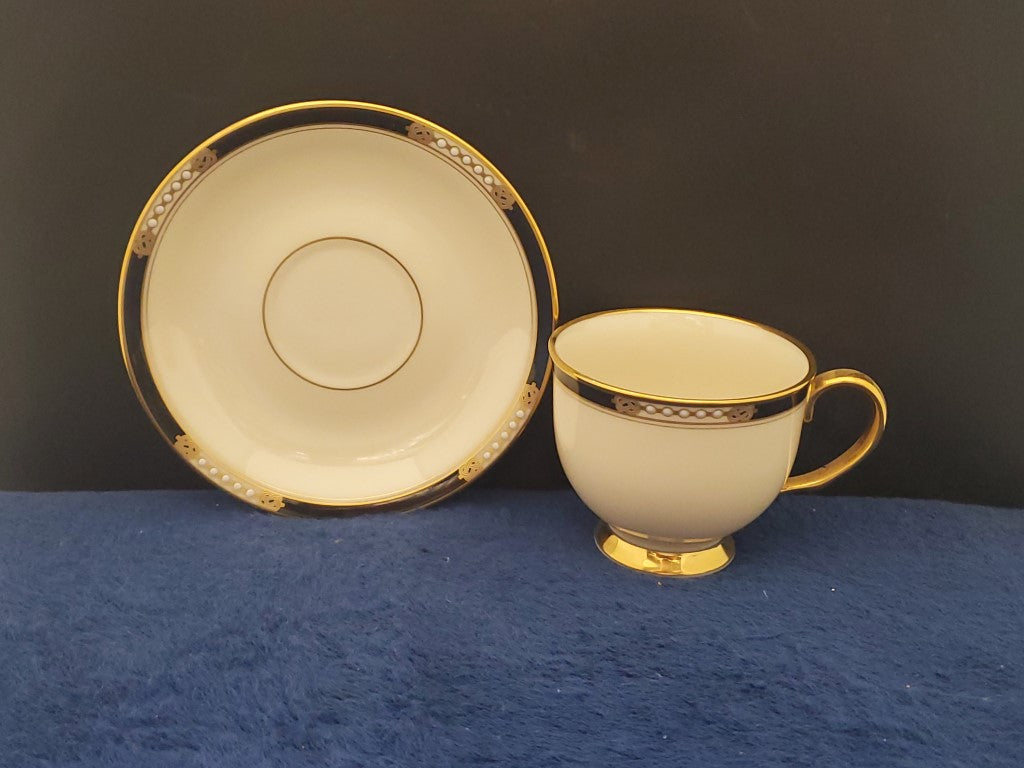 Set of 4 Lenox Hancock Footed Cup & Saucer Sets