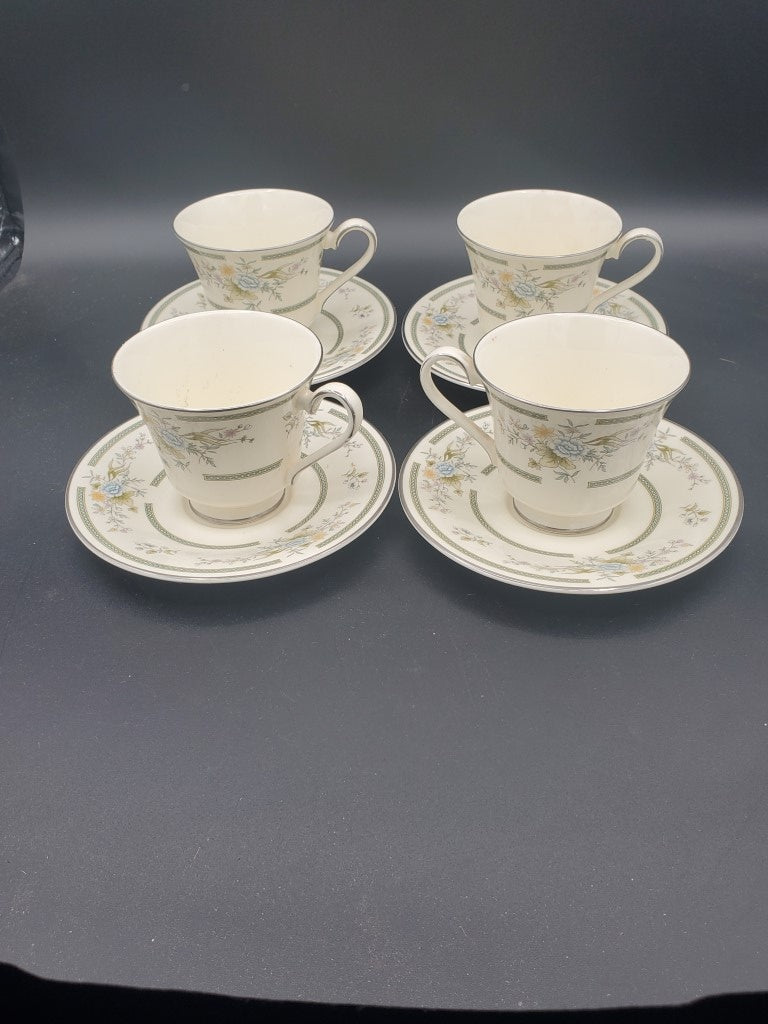 Set of 4 Royal Doulton Adrienne Cup & Saucer Sets LK