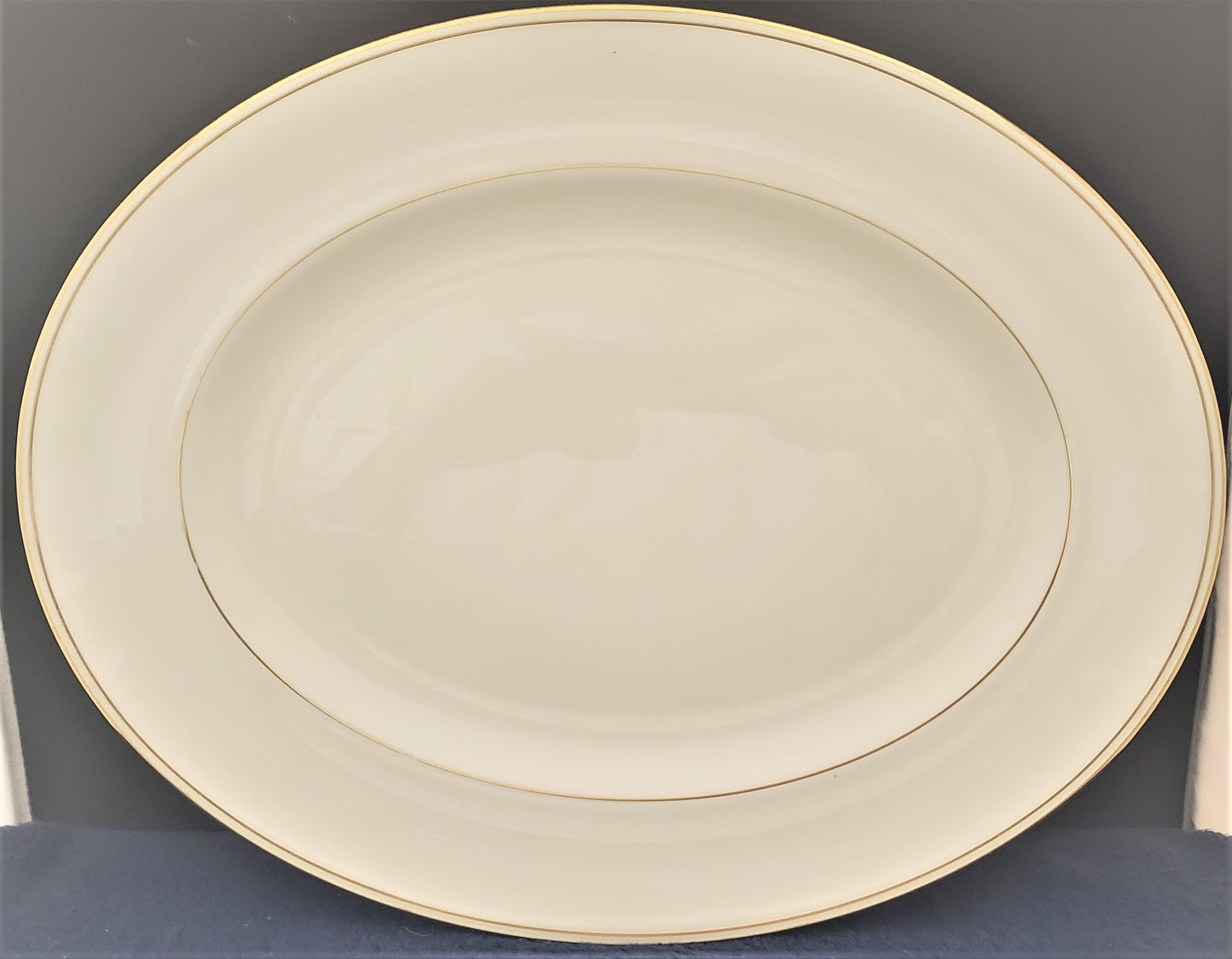 Wedgwood Champagne Duchesse 13" Oval Serving Platter