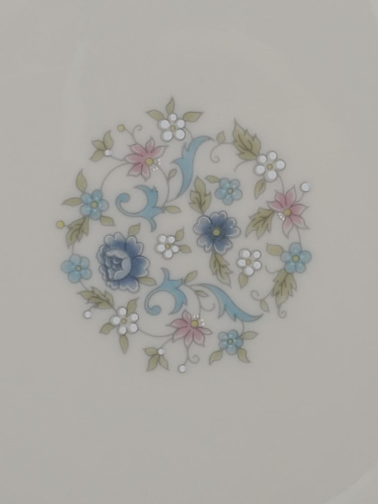 Set of 2 Lenox Columbine Dinner Plates LK