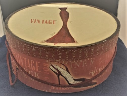 Stylish Vintage Fashion Shoebox