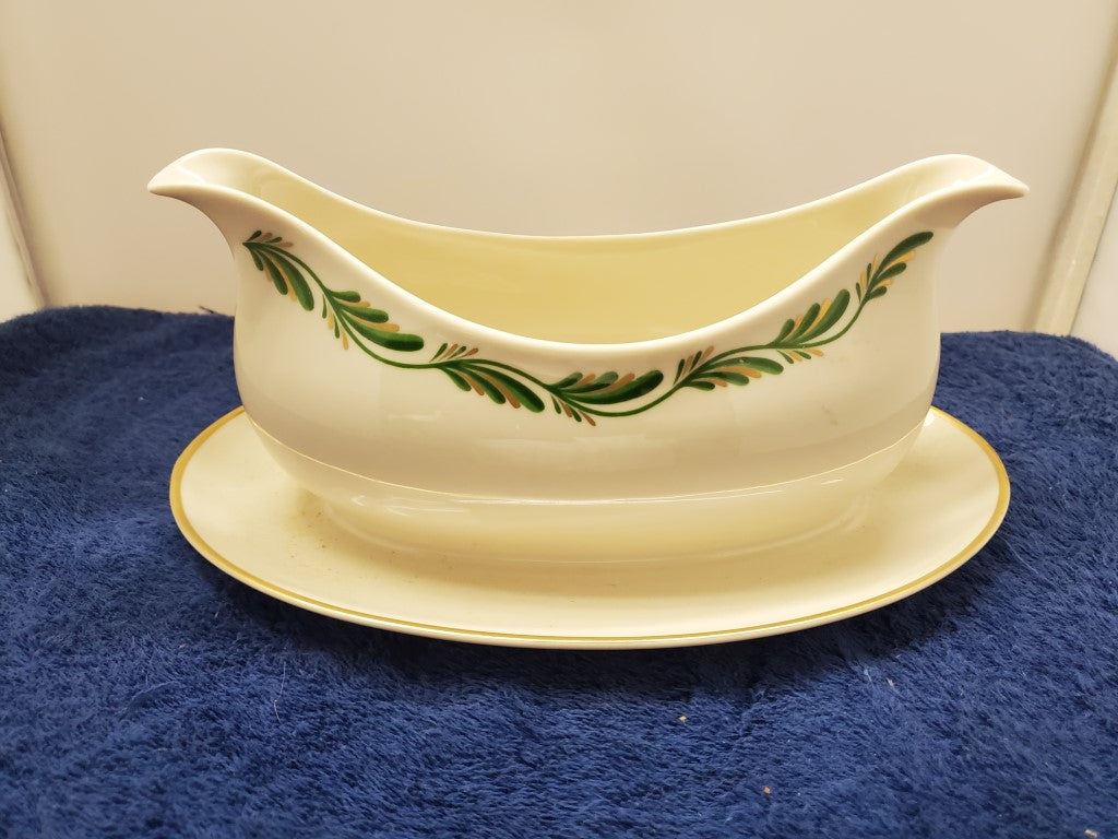Franciscan Arcadia Green Gravy Boat & Attached Underplate LK – ClassicReplacemen
