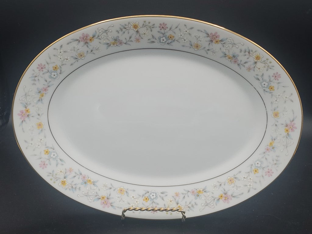 Noritake Delevan 12" Oval Seving Platter LK
