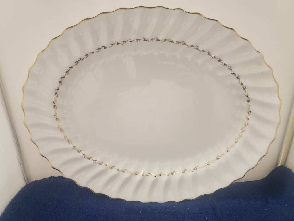 Royal Doulton Adrian 13" Oval Serving Platter LK