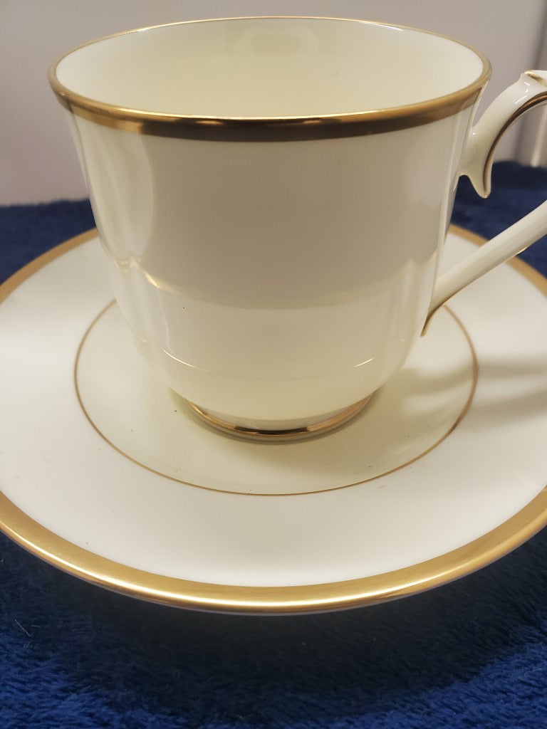 Set of 2 Noritake Troy Cup & Saucer Sets LK