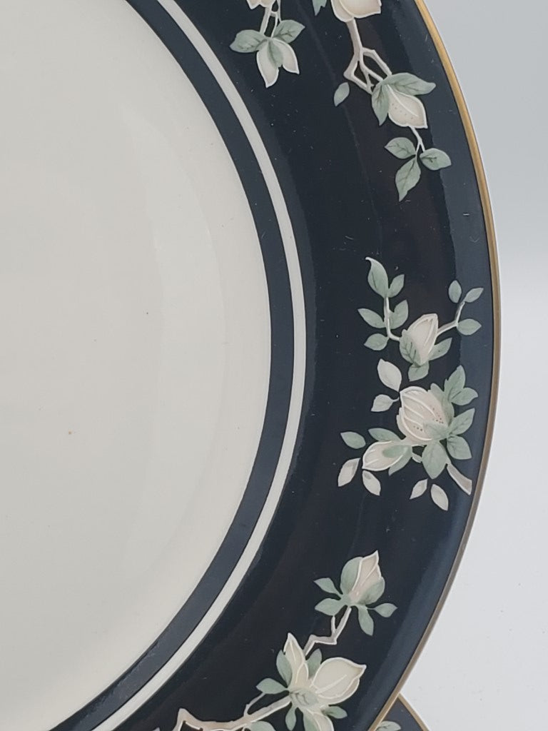 Set of 3 Royal Doulton Intrigue Dinner Plates LK